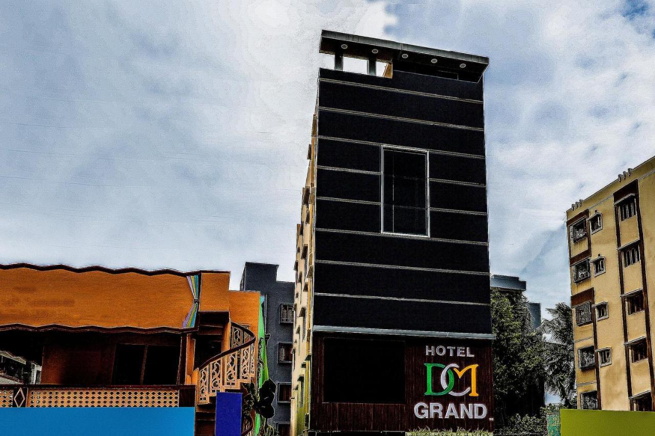 Oyo 16155 Hotel Dcm Grand Vijayawāda エクステリア 写真