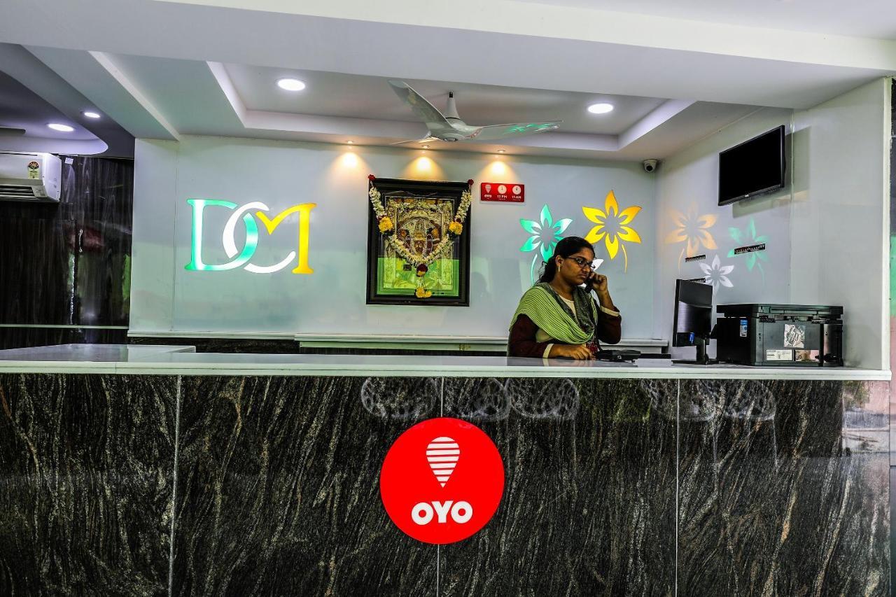 Oyo 16155 Hotel Dcm Grand Vijayawāda エクステリア 写真