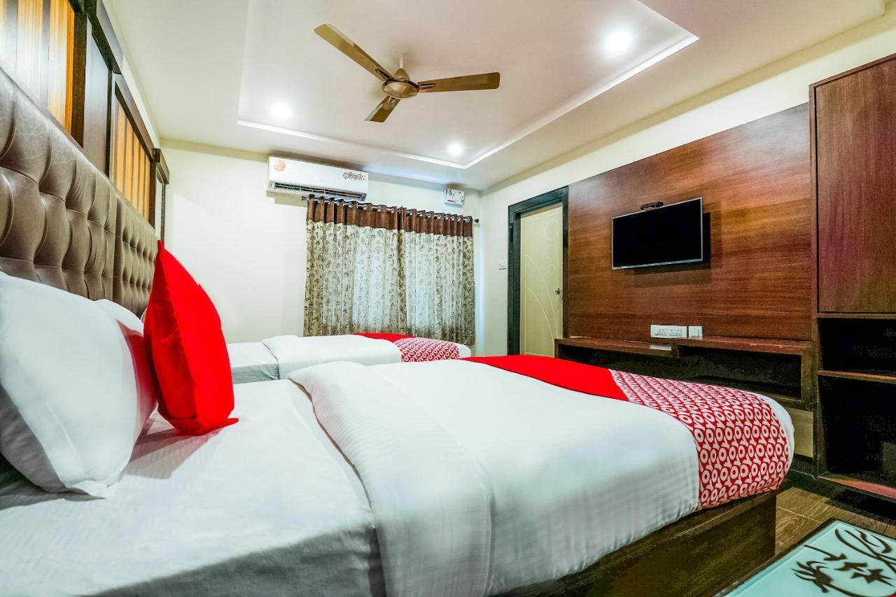 Oyo 16155 Hotel Dcm Grand Vijayawāda エクステリア 写真