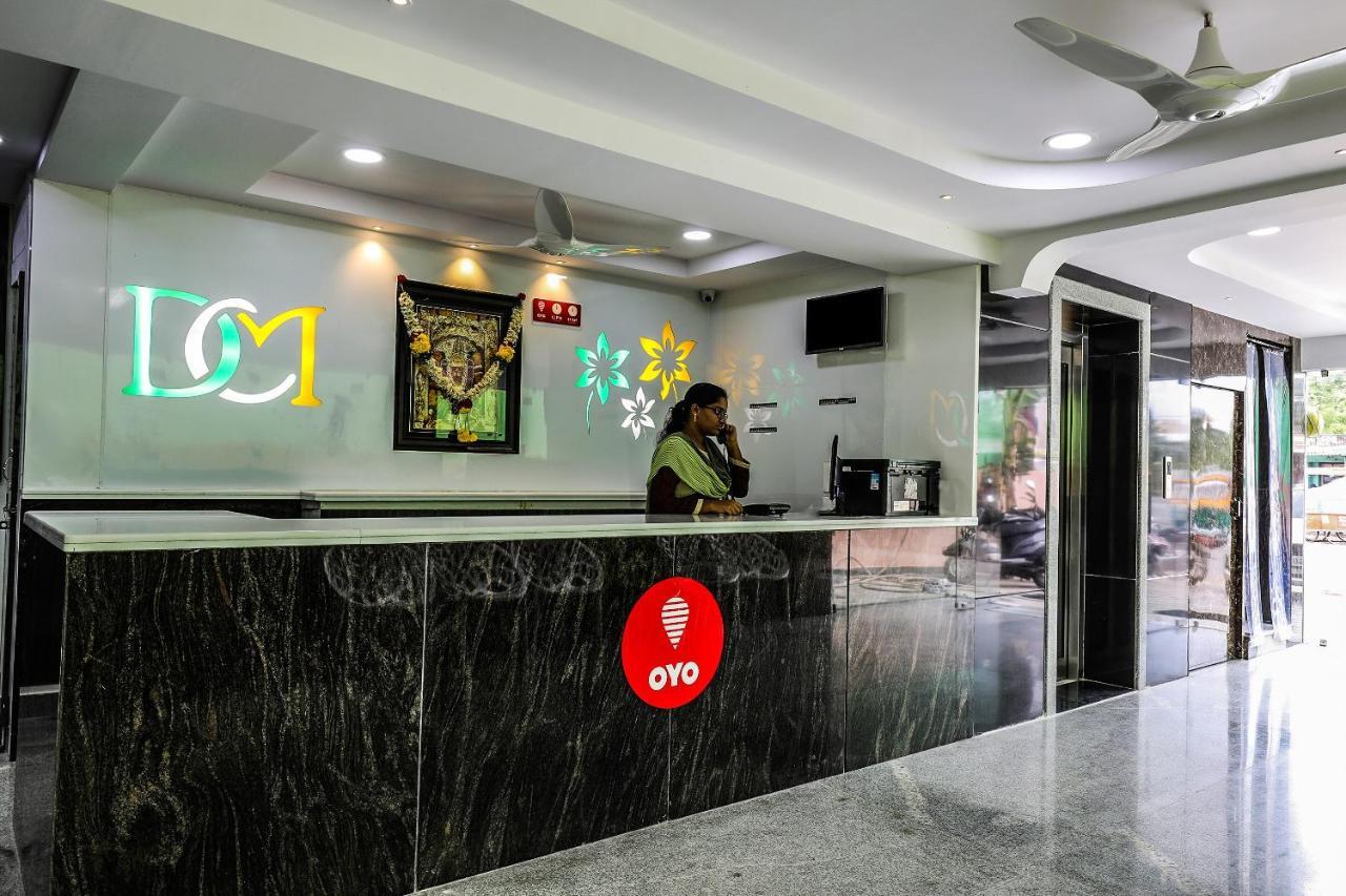 Oyo 16155 Hotel Dcm Grand Vijayawāda エクステリア 写真